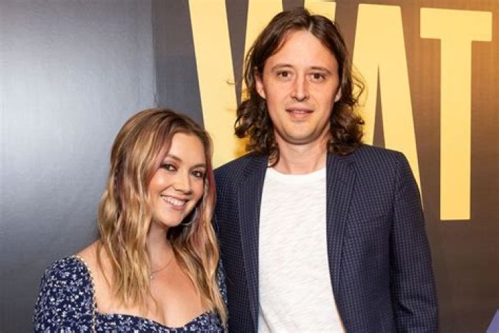 Billie Lourd Biography, Age, Height, Husband, Net Worth, Family