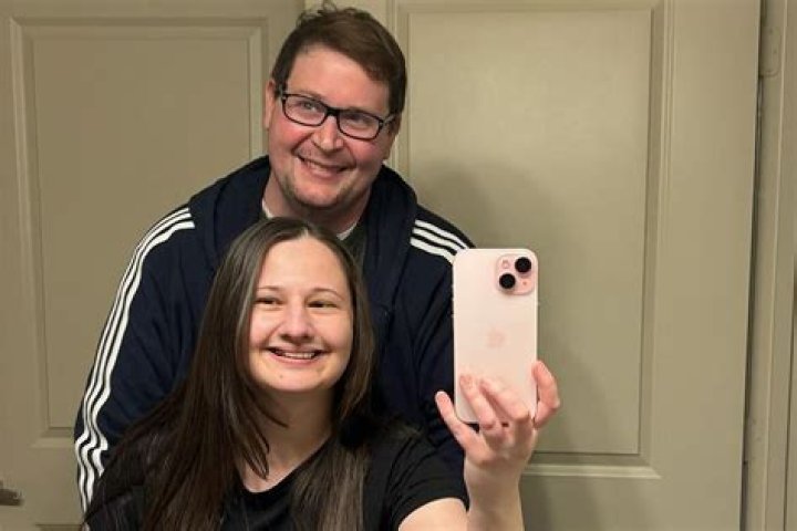Blanchard Ryan Biography, Age, Height, Husband, Net Worth, Family