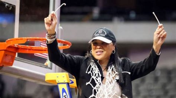 Dawn Staley Biography, Age, Height, Husband, Net Worth, Family