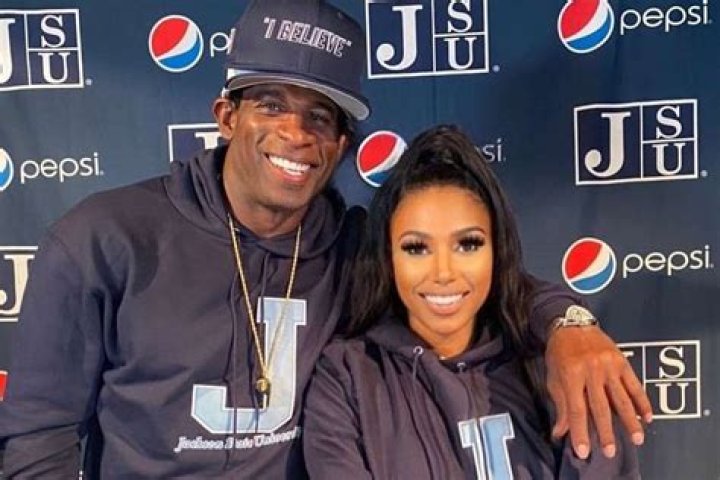 Deion Jones Biography, Age, Height, Wife, Net Worth, Family