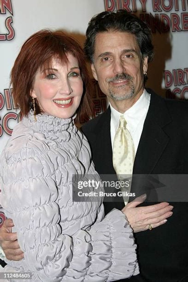 Joanna Gleason Biography, Age, Height, Husband, Net Worth, Family