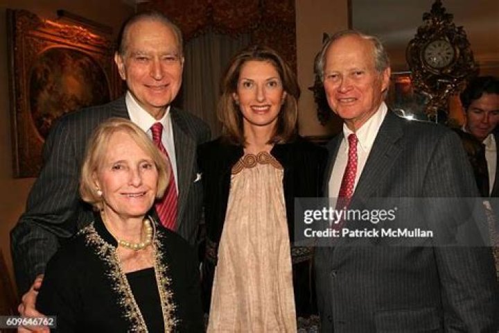 John Loeb Jr. Biography, Age, Height, Wife, Net Worth, Family