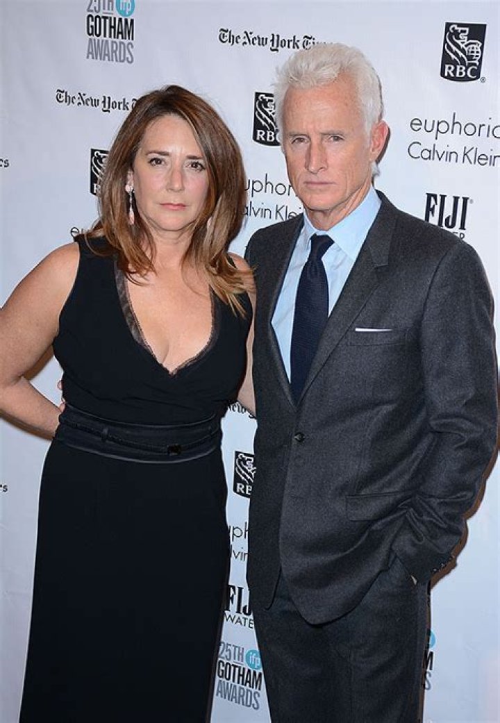 John Slattery Biography, Age, Height, Wife, Net Worth, Family