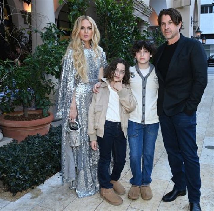 Julie Berman Biography, Age, Height, Husband, Net Worth, Family