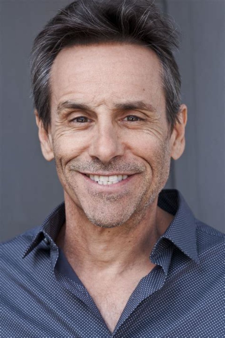 Larry Romano biografía, edad, altura, esposo, net worth, familia