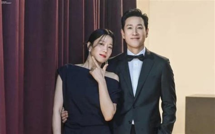 Lee Sun-kyu Biography, Age, Height, Wife, Net Worth, Family