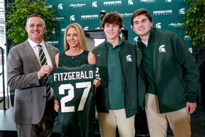 Pat Fitzgerald Biography, Age, Height, Wife, Net Worth, Family