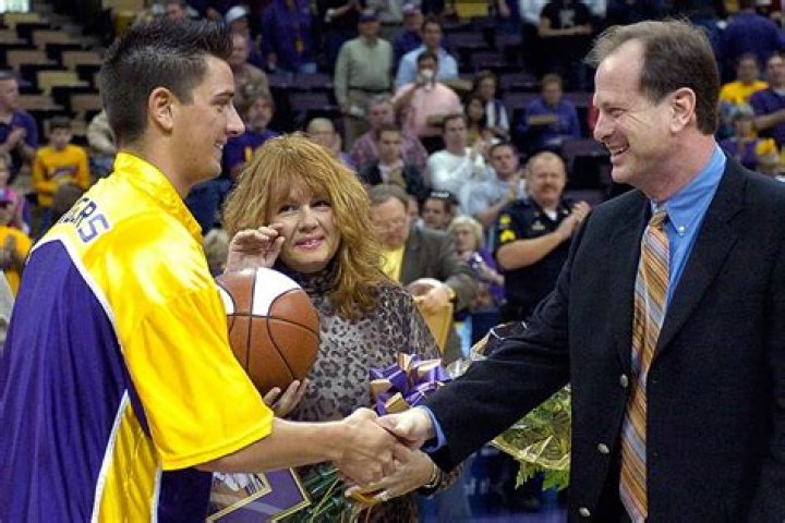 Pete Maravich Biography, Age, Height, Wife, Net Worth and Family