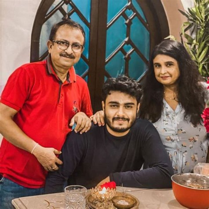 Topu Barman Biography, Age, Height, Wife, Net Worth, Family
