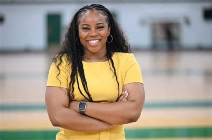 Vincent Aboubakar Biography, Age, Height, Wife, Net Worth, Family