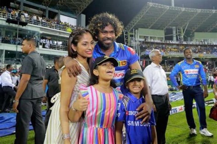 Vula Malinga Biography, Age, Height, Husband, Net Worth, Family