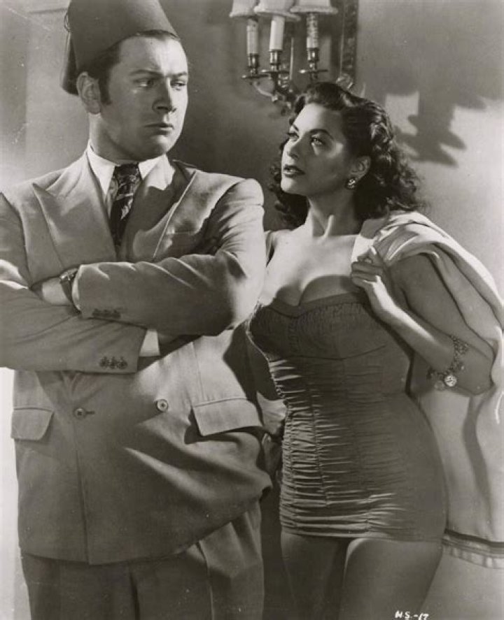 Yvonne De Carlo Biography, Age, Height, Husband, Net Worth, Family